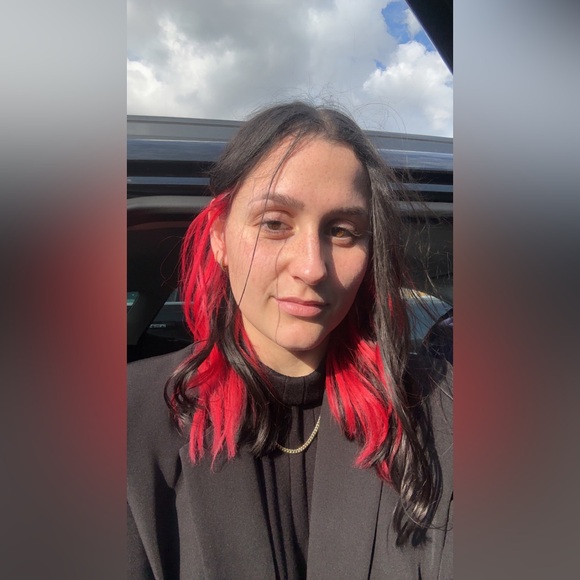 Meet your Posher, Dani - Picture 5 of 10